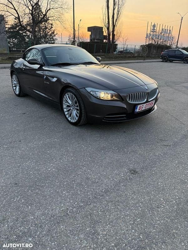 Second-hand BMW Z4 204 CP (150 kW) 2011 Culoaremaro Cabrio
