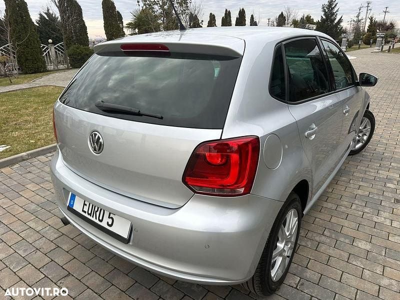 Second-hand VW Polo Highline 90 CP (66 kW) 2011 Culoareargint Hatchback