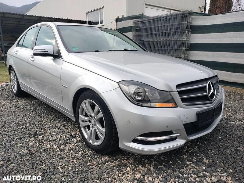 Second-hand Mercedes C180 Avantgarde 156 CP (114 kW) 2011 Culoareargint Berlinǎ