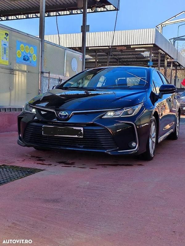 Culoarenegru Utilizat 2021 Toyota Corolla Eco Berlinǎ | 15.200 EUR - Imagine 1/4