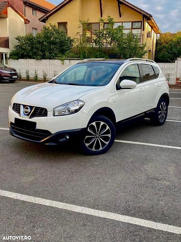Culoarealb Utilizat 2012 Nissan Qashqai SUV | 6.390 EUR (Preț bun) - Imagine 1/4