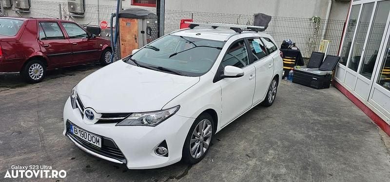 Culoarealb Utilizat 2014 Toyota Auris Break | 8.300 EUR - Imagine 1/4