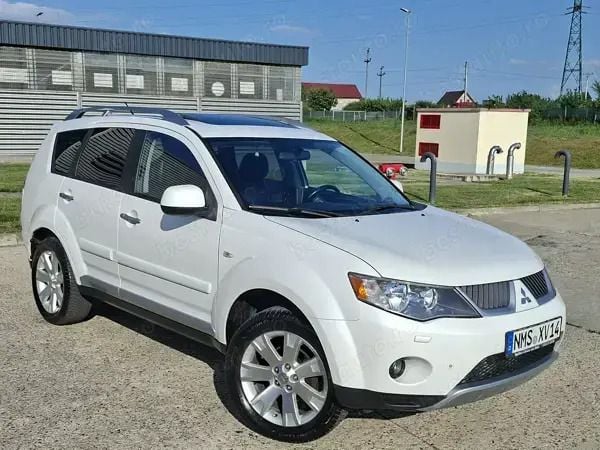 Utilizat 2008 Mitsubishi Outlander SUV | 5.850 EUR - Imagine 1/4