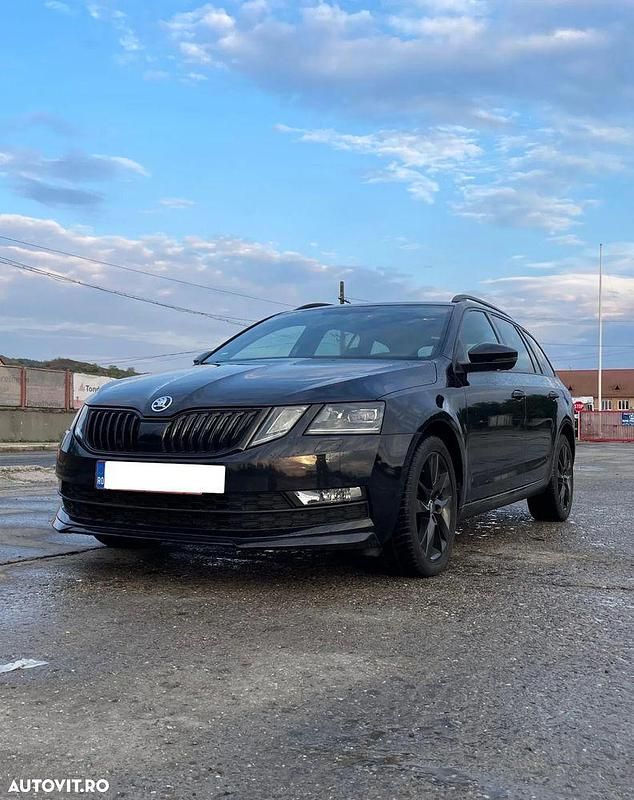 Culoarenegru Utilizat 2019 Skoda Octavia Ambition Break | 11.200 EUR (Preț OK) - Imagine 1/4
