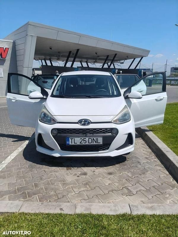 Alb Utilizat 2017 Hyundai i10 Hatchback | 5.000 EUR - Imagine 1/4