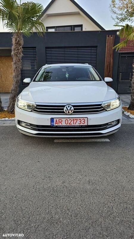 Alb Utilizat 2019 VW Passat Highline Break | 15.800 EUR (Preț bun) - Imagine 1/4