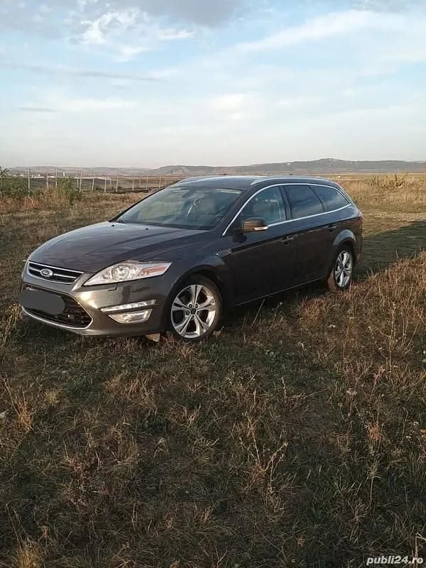 Second-hand Ford Mondeo Titanium 163 CP (119 kW) 2014 Gri Break