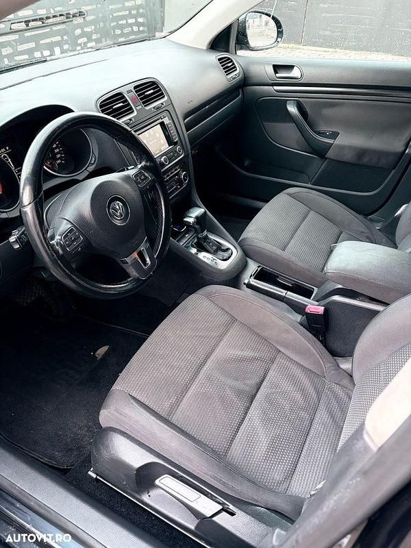 Culoarenegru Utilizat 2010 VW Golf Break | 3.990 EUR (Preț bun) - Imagine 1/4