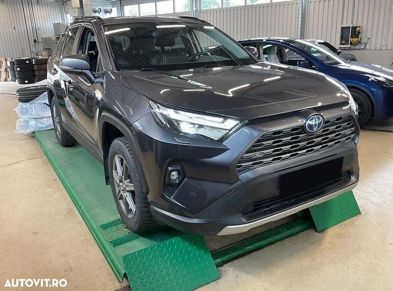 Gri Utilizat 2022 Toyota RAV4 Hybrid Style SUV | 35.500 EUR (Scump) - Imagine 1/4