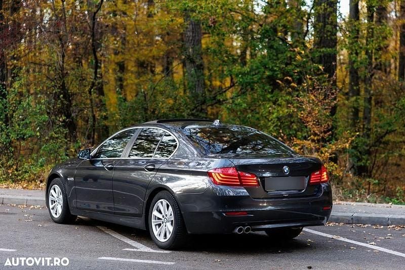 Culoaregri Utilizat 2015 BMW 520 Comfort Edition Berlinǎ | 13.700 EUR (Preț bun) - Imagine 1/4