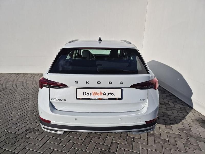 Second-hand Skoda Octavia Scout 4x4 200 CP (147 kW) 2022 Albnormal Break