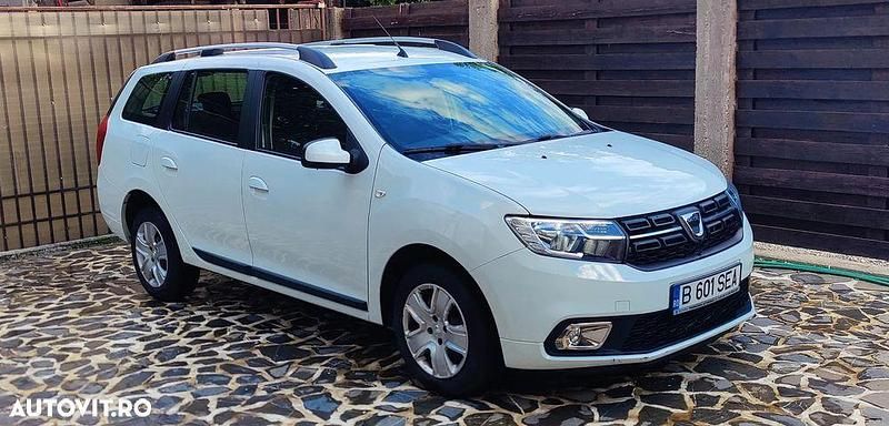 Culoarealb Utilizat 2020 Dacia Logan Lauréate Berlinǎ | 8.490 EUR (Preț OK) - Imagine 1/4