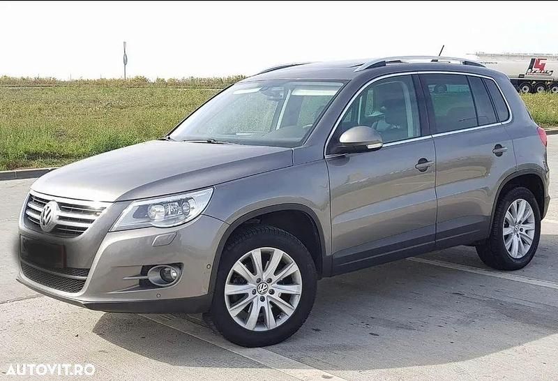 Gri Utilizat 2011 VW Tiguan Sportline SUV | 9.850 EUR (Preț OK) - Imagine 1/4