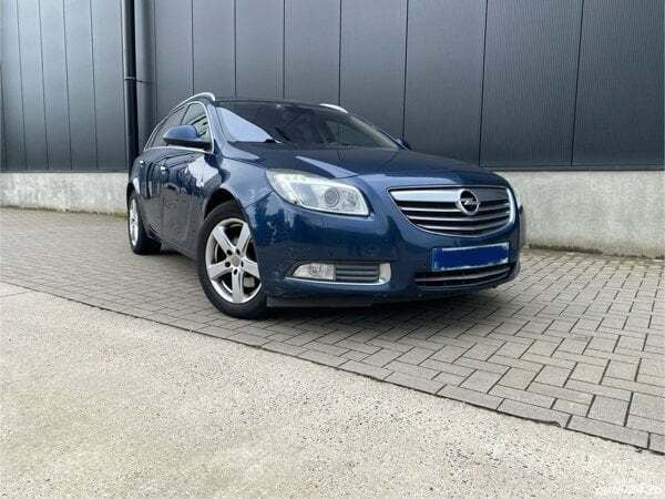 Second-hand Opel Insignia OPC 160 CP (117 kW) 2010 Albastru Break