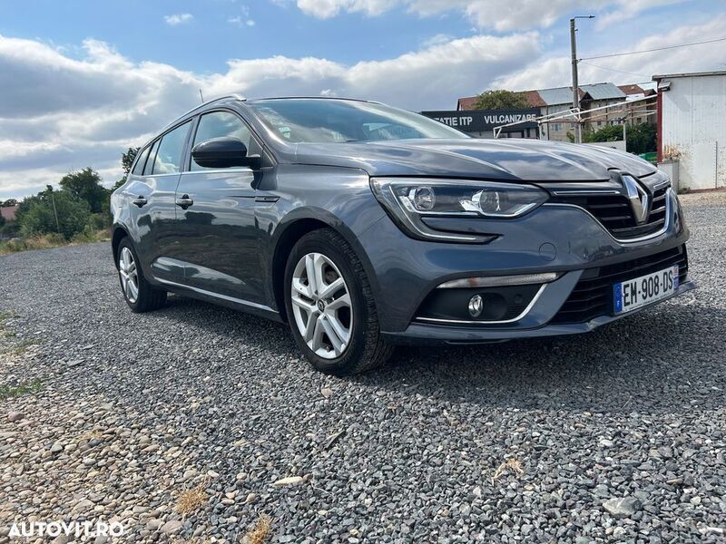 Gri Utilizat 2017 Renault Mégane GrandTour Business Break | 9.990 EUR (Preț OK) - Imagine 1/4