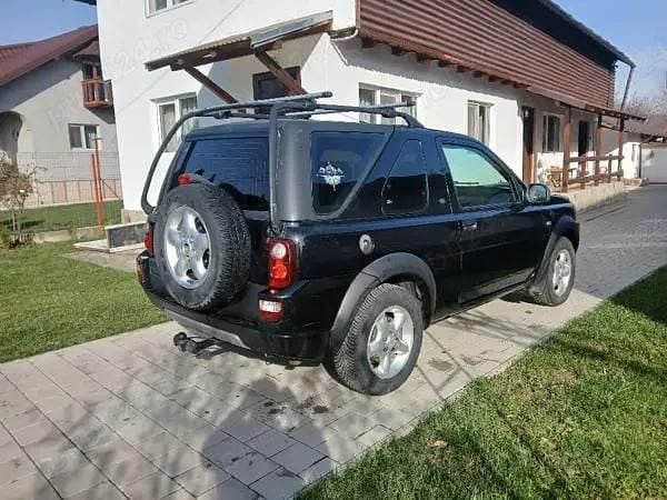 Second-hand Land Rover Freelander 112 CP (82 kW) 2005 Negru SUV