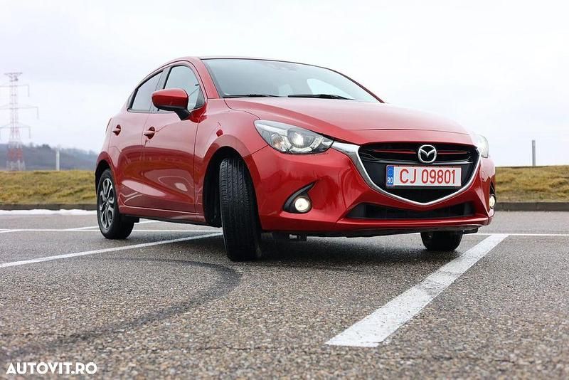 Second-hand Mazda 2 Exclusive-Line 105 CP (77 kW) 2016 Culoarerosu