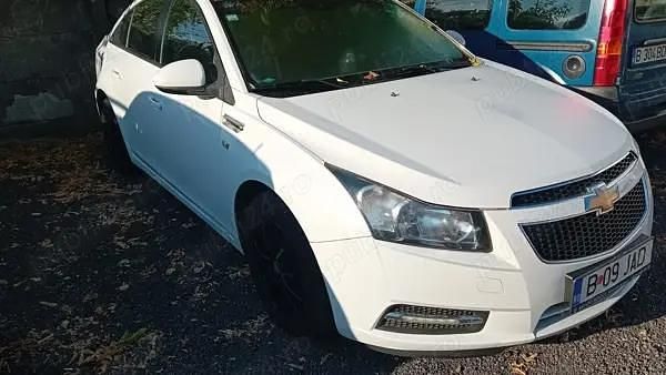 Utilizat 2010 Chevrolet Cruze Berlinǎ | 3.500 EUR - Imagine 1/4