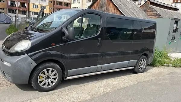 Second-hand Opel Vivaro 101 CP (74 kW) 2005 Negru Monovolum
