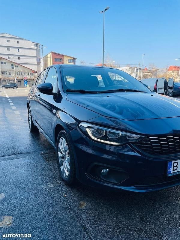 Culoarealbastru Utilizat 2017 Fiat Tipo Lounge Hatchback | 7.500 EUR (Preț OK) - Imagine 1/4