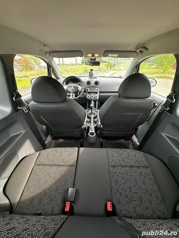 Second-hand Mitsubishi Colt 111 CP (81 kW) 2009 Negru Coupe