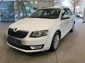 Second-hand Skoda Octavia 110 CP (80 kW) 2016 Alb Hatchback
