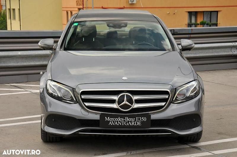 Second-hand Mercedes E350 Avantgarde 265 CP (194 kW) 2018 Culoaregri Hatchback