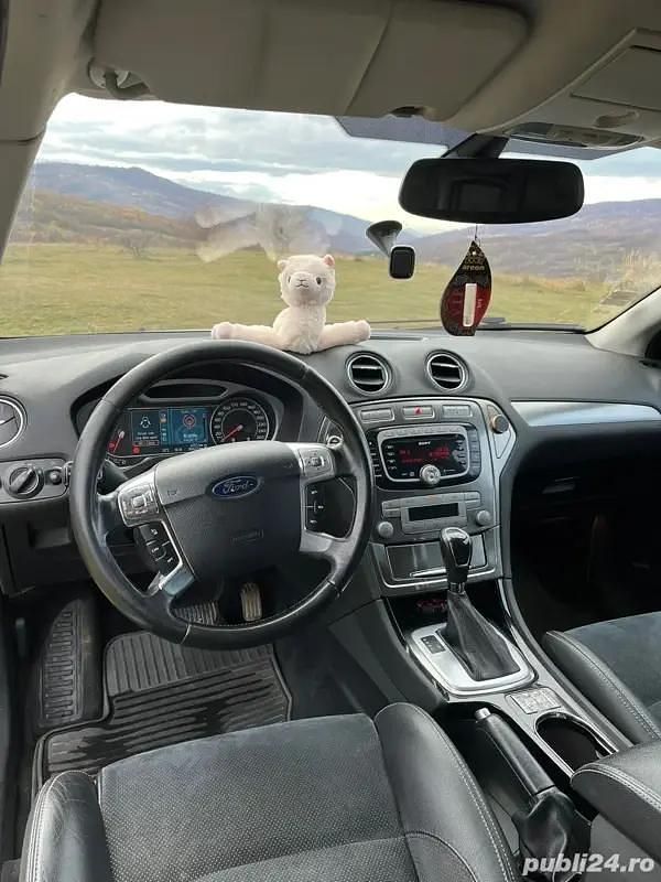 Second-hand Ford Mondeo 140 CP (102 kW) 2008 Gri Berlinǎ