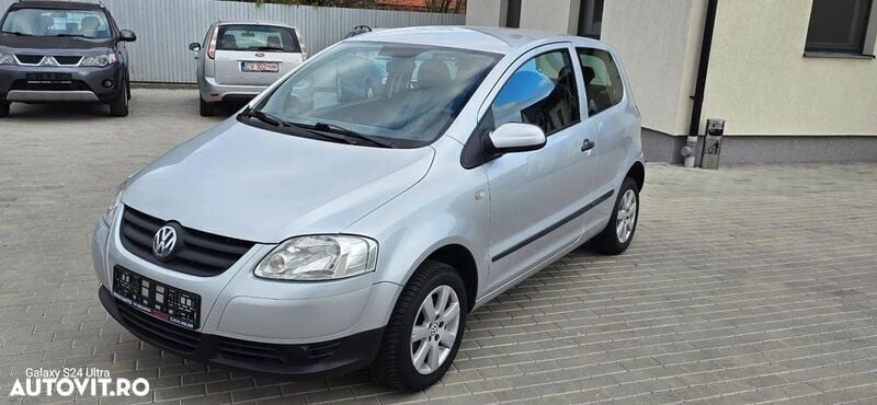 Gri Utilizat 2005 VW Fox Hatchback | 1.750 EUR - Imagine 1/4