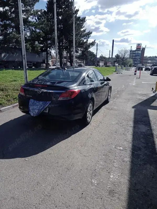 Utilizat 2011 Opel Insignia | 3.900 EUR (Preț OK) - Imagine 1/4