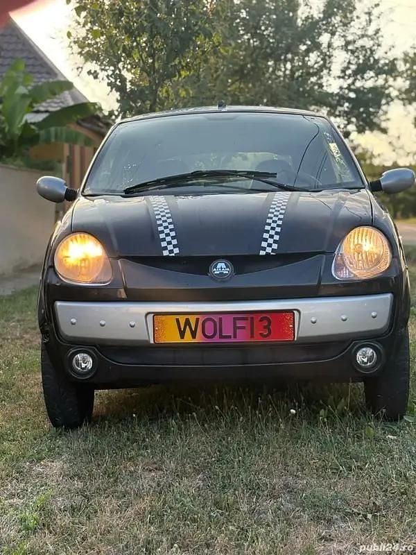 Utilizat 2000 Aixam Berlines Berlinǎ | 2.750 EUR - Imagine 1/4