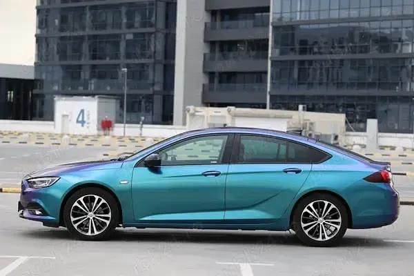 Second-hand Opel Insignia 165 CP (121 kW) 2018 Albastru Berlinǎ