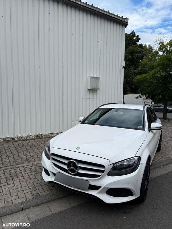 Alb Utilizat 2016 Mercedes C200 Break | 14.000 EUR (Preț OK) - Imagine 1/4