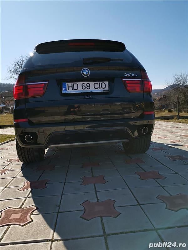 Negru Utilizat 2010 BMW X5 SUV | 5.000 EUR (Preț OK) - Imagine 1/4