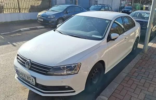 Alb Utilizat 2017 VW Jetta Berlinǎ | 10.000 EUR (Preț OK) - Imagine 1/4