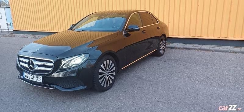 Utilizat 2018 Mercedes E350 Berlinǎ | 29.400 EUR - Imagine 1/4