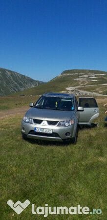 Bej Utilizat 2008 Mitsubishi Outlander SUV | 6.200 EUR (Preț bun) - Imagine 1/4