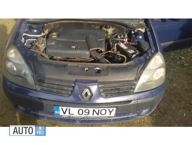 Albastru Utilizat 2006 Renault Symbol Berlinǎ | 1.700 EUR (Preț OK) - Imagine 1/4