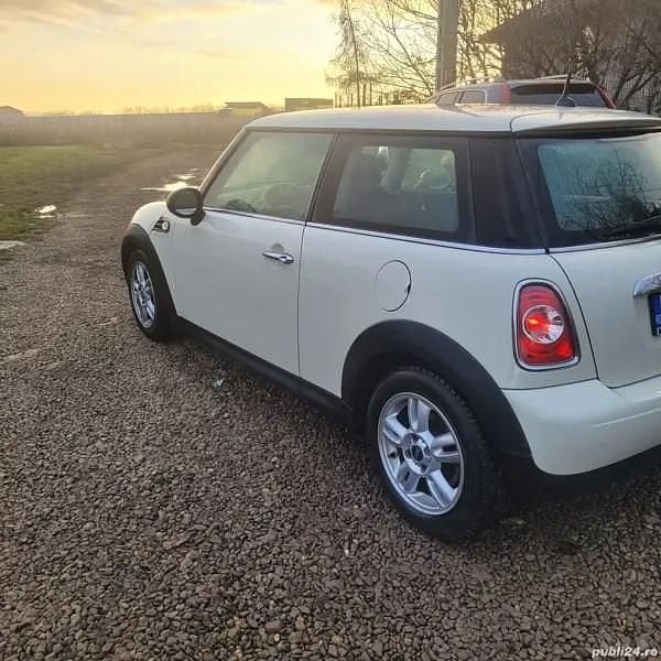 Second-hand Mini ONE 102 CP (75 kW) 2013 Alb Hatchback