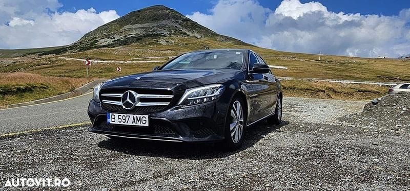 Second-hand Mercedes C200 150 CP (110 kW) 2018 Culoarenegru Berlinǎ