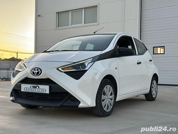 Second-hand Toyota Aygo X-cite 72 CP (52 kW) 2020 Alb Hatchback