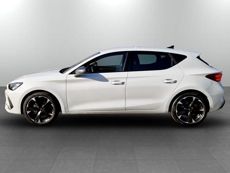 Nouă Cupra Leon 150 CP (110 kW) 2025 Albnormal