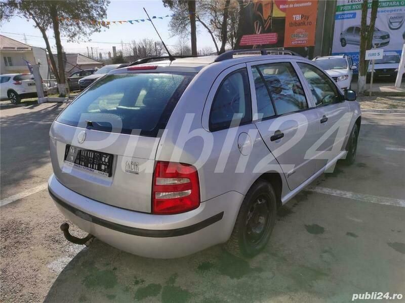 Second-hand Skoda Fabia 64 CP (47 kW) 2003 Argintiu Hatchback