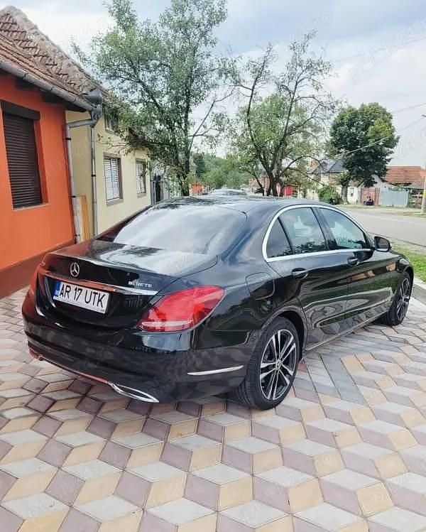 Negru Utilizat 2015 Mercedes C220 Berlinǎ | 12.500 EUR (Preț OK) - Imagine 1/4