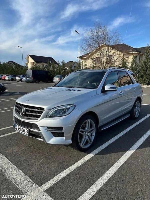 Culoaregri Utilizat 2014 Mercedes ML350 SUV | 18.500 EUR (Preț OK) - Imagine 1/4