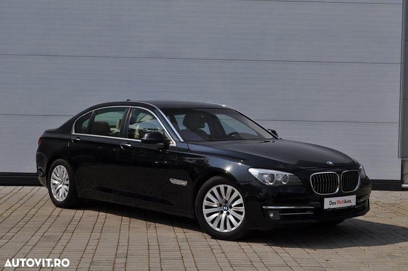 Second-hand BMW 750L 400 CP (294 kW) 2015 Culoarenegru Berlinǎ