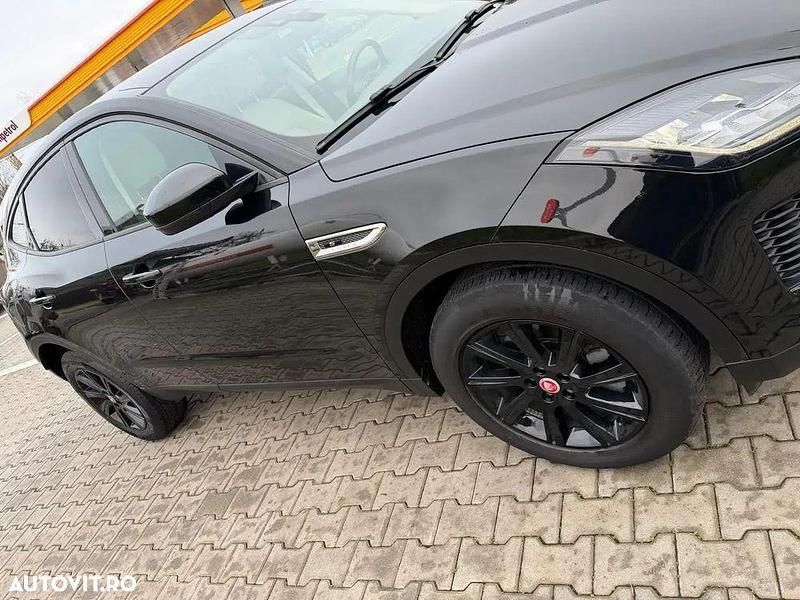 Culoarenegru Utilizat 2019 Jaguar E-Pace SUV | 17.800 EUR (Super Preț) - Imagine 1/4