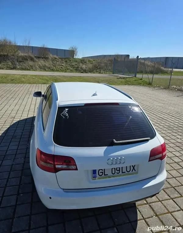 Alb Utilizat 2010 Audi A6 Berlinǎ | 5.800 EUR (Preț bun) - Imagine 1/4
