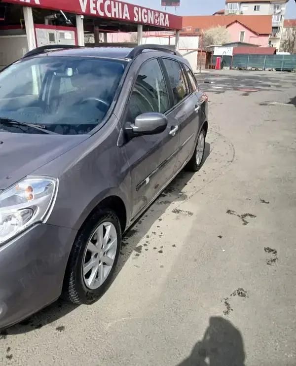 Utilizat 2011 Renault Clio GrandTour Break | 3.900 EUR (Preț OK) - Imagine 1/2