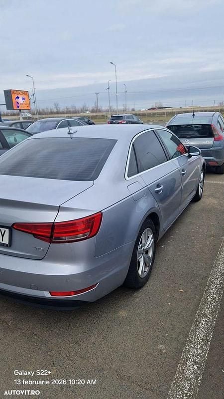 Second-hand Audi A4 150 CP (110 kW) 2016 Culoareargint Berlinǎ